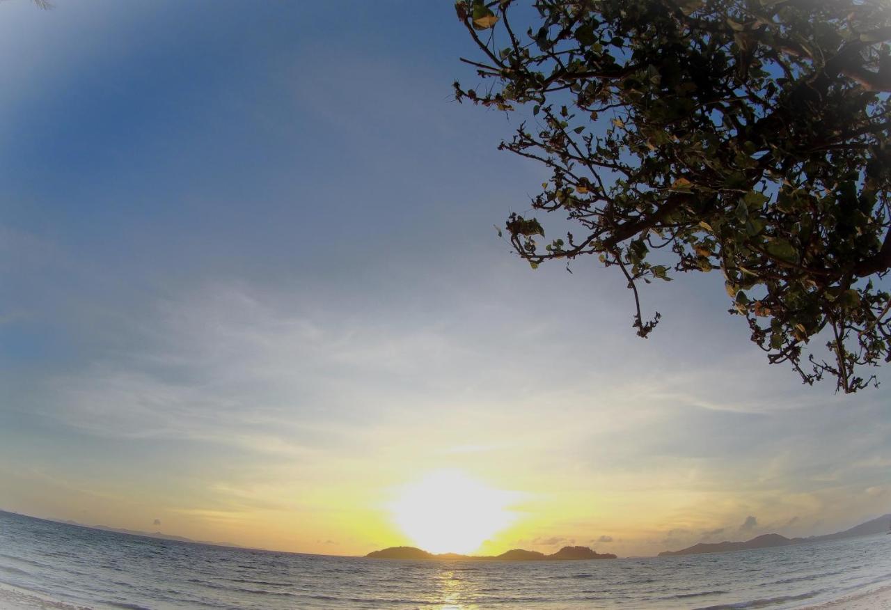 Playa Encantada Beach Resort El Nido Exterior photo